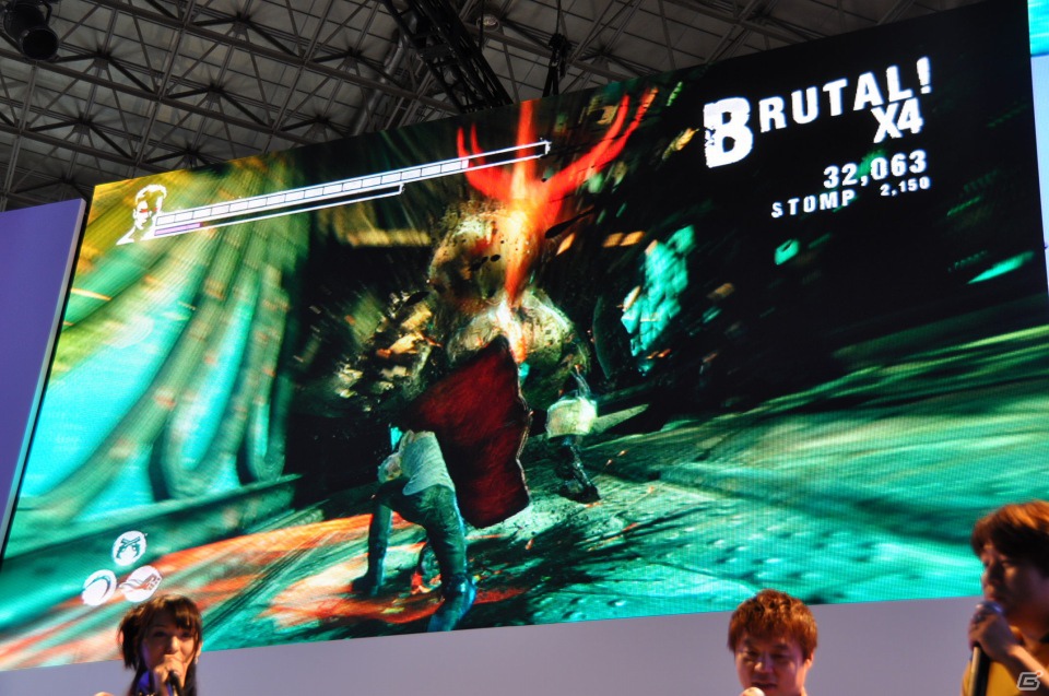 【TGS 2012】「DmC デビル メイ クライ」真紅の両腕で敵を粉砕する新武器「エリクス」の威力とは？ニュース番組に入り込む新ステージやCGムービーも国内初公開の画像37
