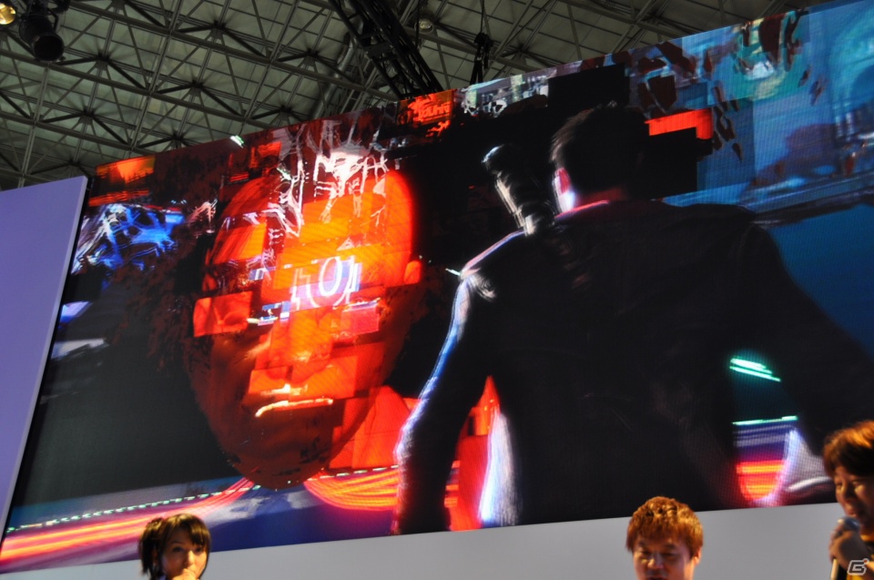 【TGS 2012】「DmC デビル メイ クライ」真紅の両腕で敵を粉砕する新武器「エリクス」の威力とは？ニュース番組に入り込む新ステージやCGムービーも国内初公開の画像81