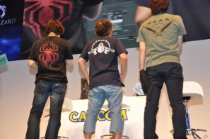 【TGS 2012】「バイオハザード6」周囲のゾンビを活性化させるクリーチャーの叫び声に震撼せよ！エージェントハントの模様も実機プレイデモで披露の画像15