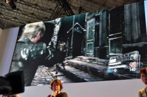 【TGS 2012】「バイオハザード6」周囲のゾンビを活性化させるクリーチャーの叫び声に震撼せよ！エージェントハントの模様も実機プレイデモで披露の画像59