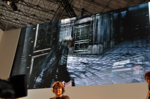 【TGS 2012】「バイオハザード6」周囲のゾンビを活性化させるクリーチャーの叫び声に震撼せよ！エージェントハントの模様も実機プレイデモで披露の画像60