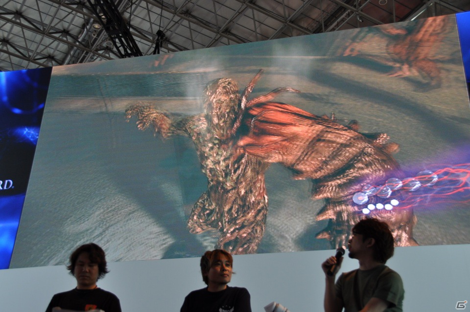 【TGS 2012】「バイオハザード6」周囲のゾンビを活性化させるクリーチャーの叫び声に震撼せよ！エージェントハントの模様も実機プレイデモで披露の画像2