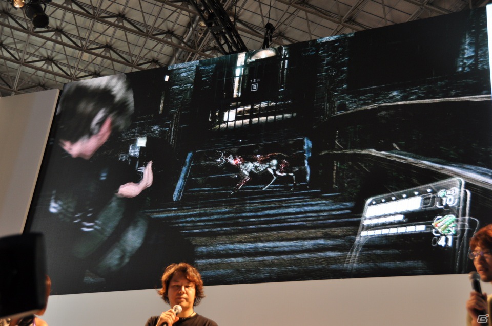 【TGS 2012】「バイオハザード6」周囲のゾンビを活性化させるクリーチャーの叫び声に震撼せよ！エージェントハントの模様も実機プレイデモで披露の画像31