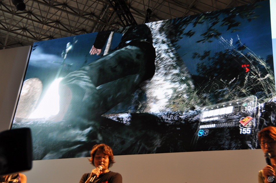 【TGS 2012】「バイオハザード6」周囲のゾンビを活性化させるクリーチャーの叫び声に震撼せよ！エージェントハントの模様も実機プレイデモで披露の画像46
