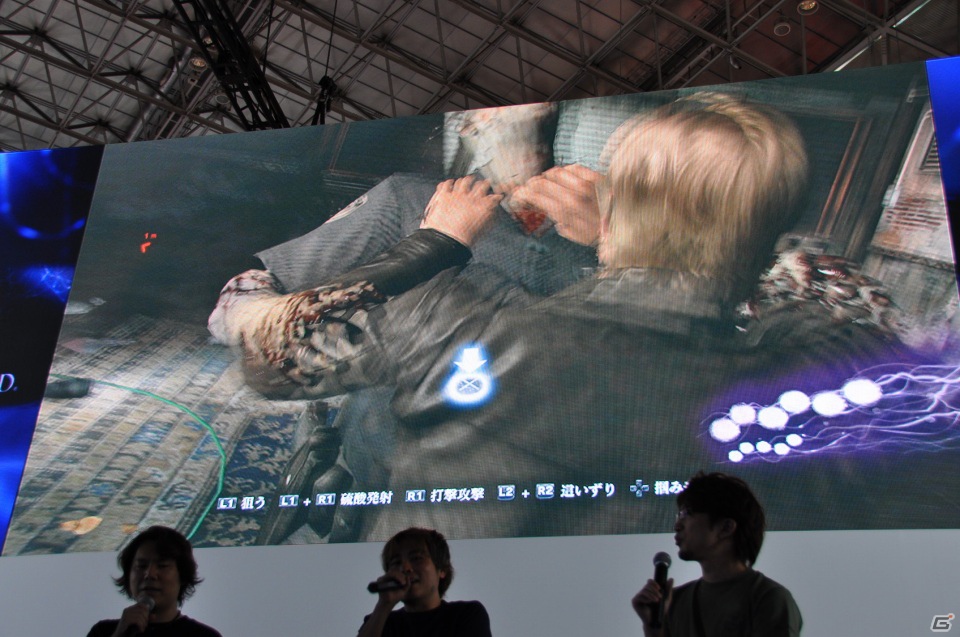 【TGS 2012】「バイオハザード6」周囲のゾンビを活性化させるクリーチャーの叫び声に震撼せよ！エージェントハントの模様も実機プレイデモで披露の画像72