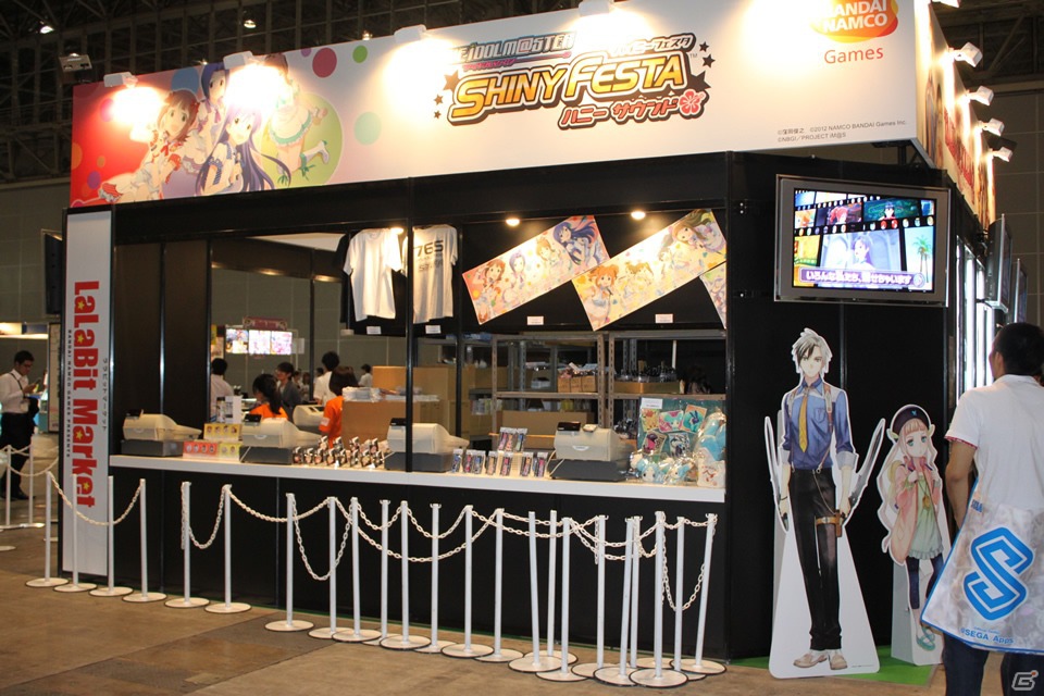 【TGS 2012】ゲーム関連グッズや音楽CDなどが盛りだくさんな物販コーナーレポートの画像14