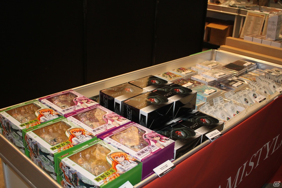 【TGS 2012】ゲーム関連グッズや音楽CDなどが盛りだくさんな物販コーナーレポートの画像24