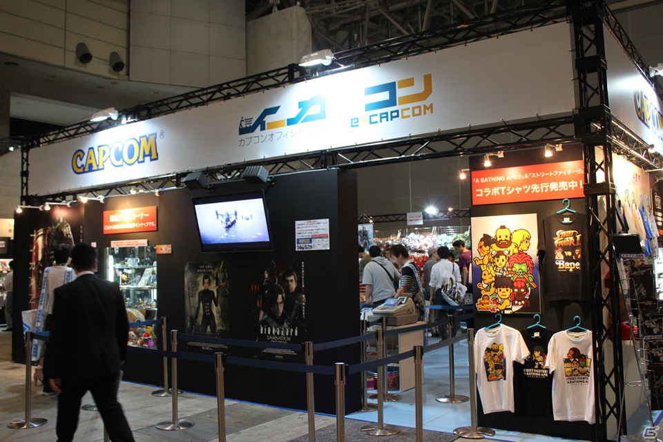 【TGS 2012】ゲーム関連グッズや音楽CDなどが盛りだくさんな物販コーナーレポートの画像30