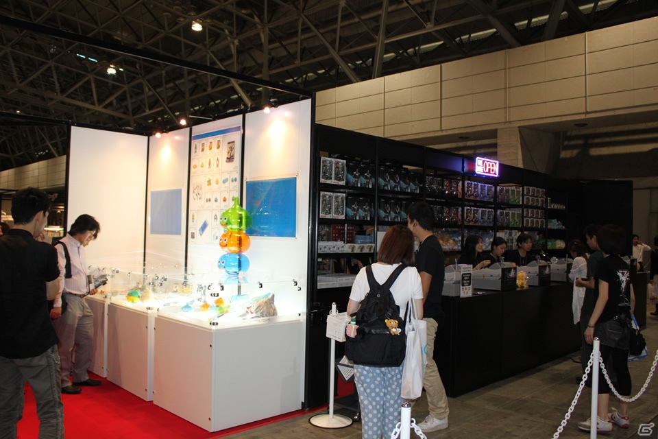 【TGS 2012】ゲーム関連グッズや音楽CDなどが盛りだくさんな物販コーナーレポートの画像43