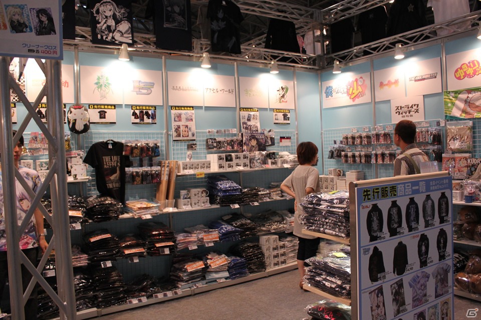 【TGS 2012】ゲーム関連グッズや音楽CDなどが盛りだくさんな物販コーナーレポートの画像7