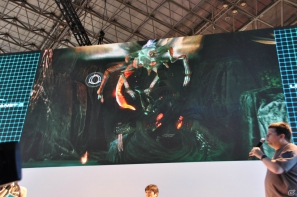 【TGS 2012】「ロスト プラネット 3」実機プレイで極寒の惑星EDN-3rdに潜む謎に迫る！？独特の操作感のユーティリティ・リグで巨大AKを圧倒！の画像46
