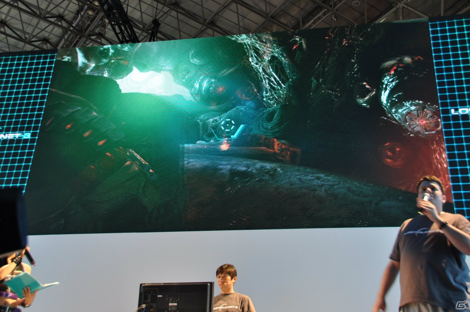 【TGS 2012】「ロスト プラネット 3」実機プレイで極寒の惑星EDN-3rdに潜む謎に迫る！？独特の操作感のユーティリティ・リグで巨大AKを圧倒！の画像32