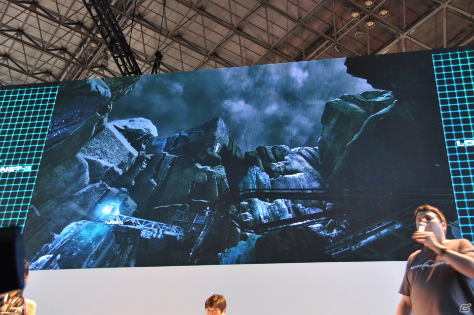 【TGS 2012】「ロスト プラネット 3」実機プレイで極寒の惑星EDN-3rdに潜む謎に迫る！？独特の操作感のユーティリティ・リグで巨大AKを圧倒！の画像48