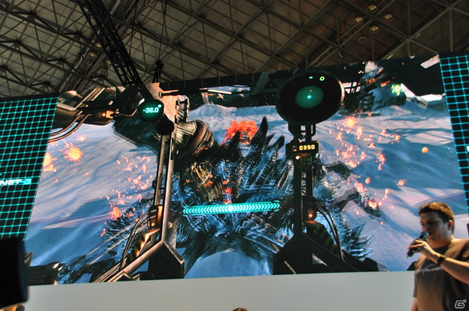【TGS 2012】「ロスト プラネット 3」実機プレイで極寒の惑星EDN-3rdに潜む謎に迫る！？独特の操作感のユーティリティ・リグで巨大AKを圧倒！の画像98