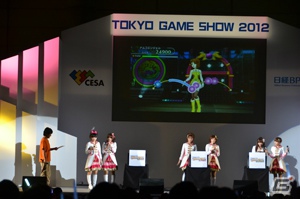 【TGS 2012】PSP「アイドルマスター シャイニーフェスタ」収録の新曲をライブで初お披露目！初回特典の続報も公開された「THE IDOLM@STER SHINY FESTA 前夜祭 in TGS2012～新曲たっぷり聴かせちゃいますスペシャル♪～」レポートの画像27