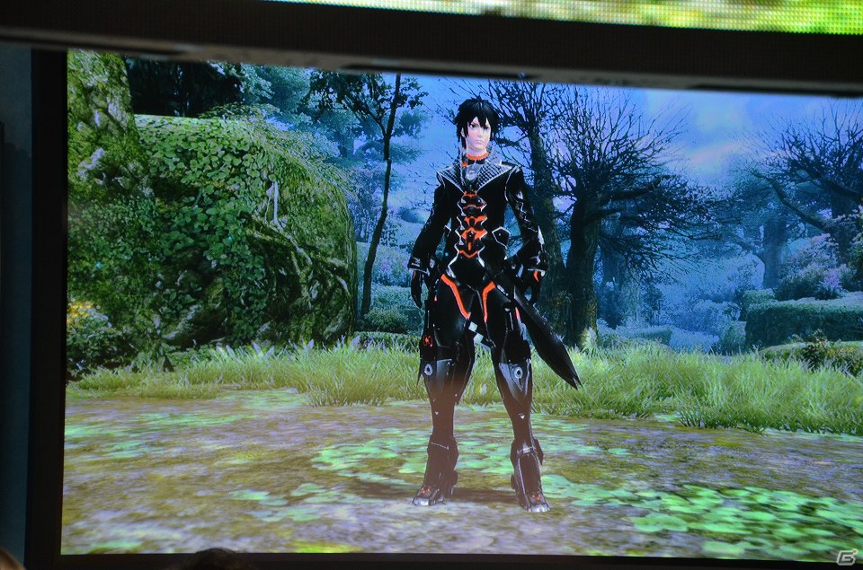 【TGS 2012】武器固有の特殊能力が付くようシステムを構築中―ユーザーの質問にバシバシ答えた「ファンタシースターオンライン2」最終日のステージレポートの画像34