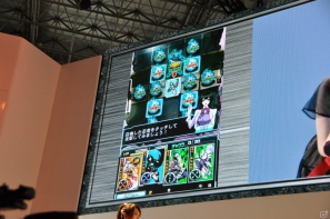 【TGS 2012】新感覚パズルゲーム「忍者アームズ」グラドルの森下悠里さんがセクシーなくノ一衣装で実機プレイ！サテライト制作のアニメを収録した新PVも公開の画像17