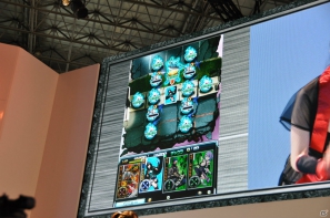 【TGS 2012】新感覚パズルゲーム「忍者アームズ」グラドルの森下悠里さんがセクシーなくノ一衣装で実機プレイ！サテライト制作のアニメを収録した新PVも公開の画像19