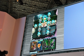 【TGS 2012】新感覚パズルゲーム「忍者アームズ」グラドルの森下悠里さんがセクシーなくノ一衣装で実機プレイ！サテライト制作のアニメを収録した新PVも公開の画像23