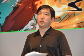 【TGS 2012】新感覚パズルゲーム「忍者アームズ」グラドルの森下悠里さんがセクシーなくノ一衣装で実機プレイ！サテライト制作のアニメを収録した新PVも公開の画像3