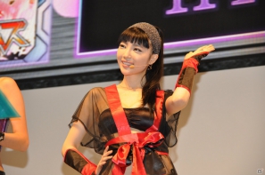 【TGS 2012】新感覚パズルゲーム「忍者アームズ」グラドルの森下悠里さんがセクシーなくノ一衣装で実機プレイ！サテライト制作のアニメを収録した新PVも公開の画像51