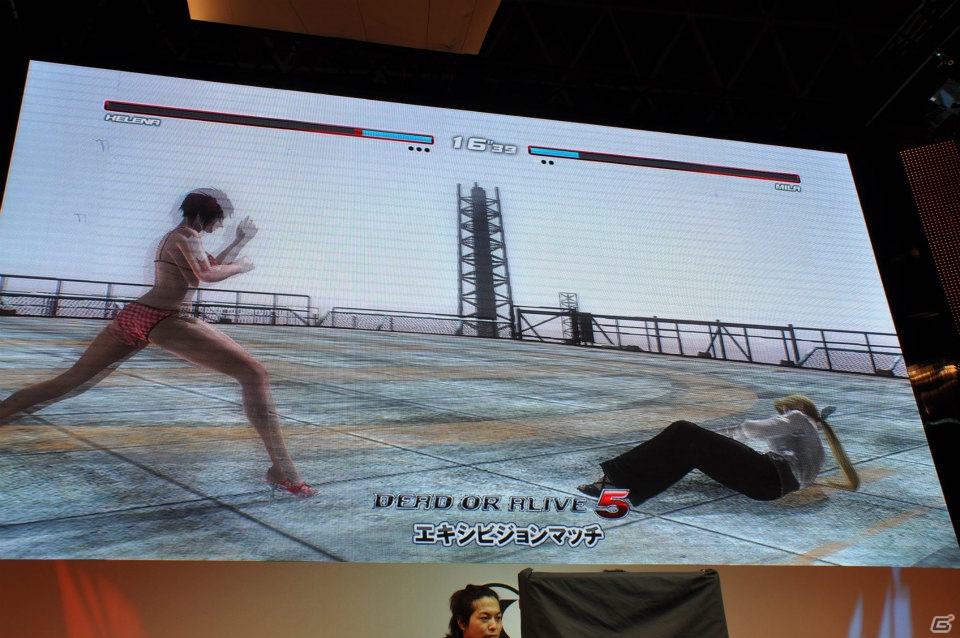 【TGS 2012】新堀ディレクターのガッツポーズも！「DEAD OR ALIVE 5」発売前だが高レベルの闘いが繰り広げられたエキシビションマッチレポートの画像115