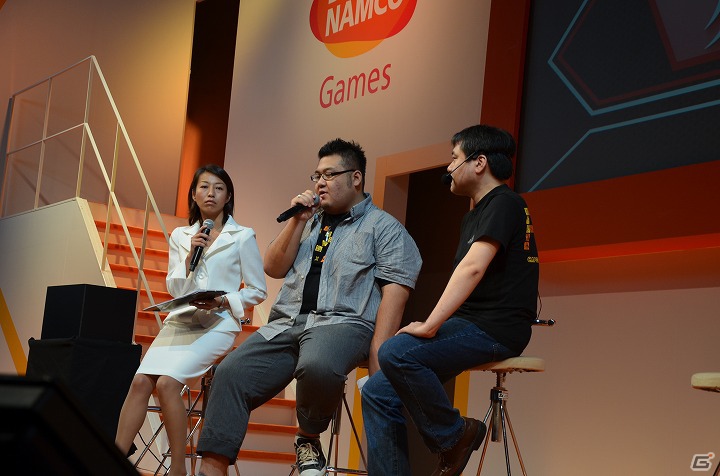【TGS 2012】ディレクター・森住氏が100コンボプレイを披露！置鮎龍太郎さん、横山智佐さん、浅野真澄さんも駆け付けた「プロジェクト クロスゾーン」スペシャルクロスオーバーステージレポの画像2