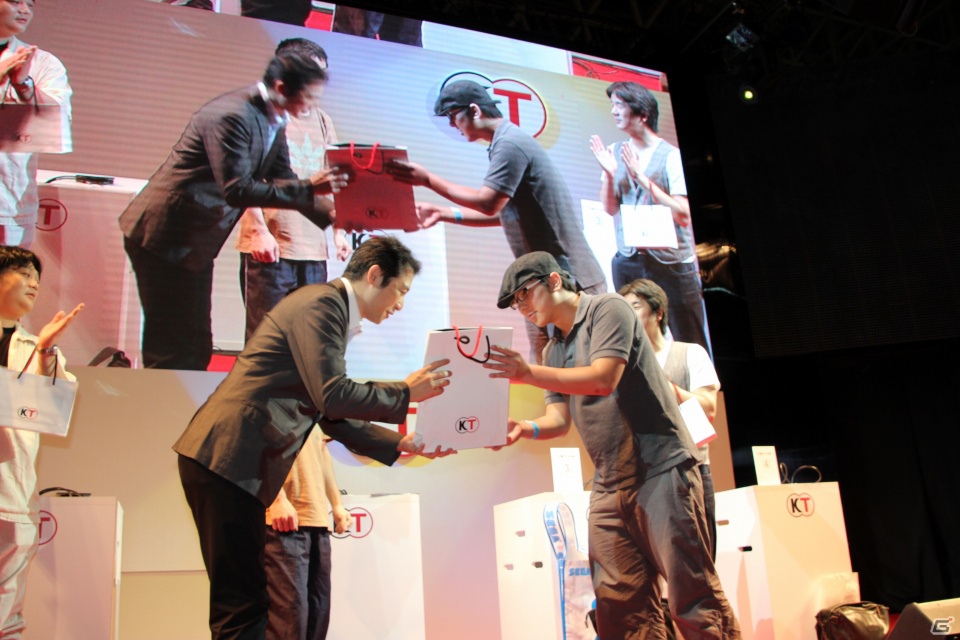 【TGS 2012】驚異的なスコアが飛び出した「戦国無双 Chronicle 2nd」ゲーム大会の模様をレポートの画像13