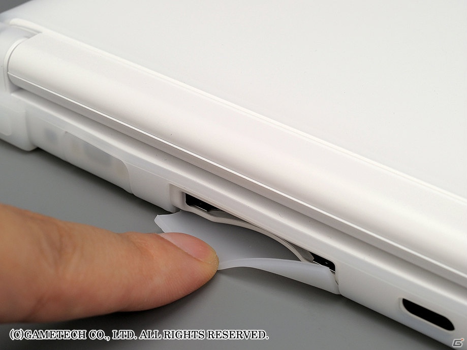 ゲームテック、3DSLL本体を保護する3種のカバーとタッチペンを9月28日に発売の画像30
