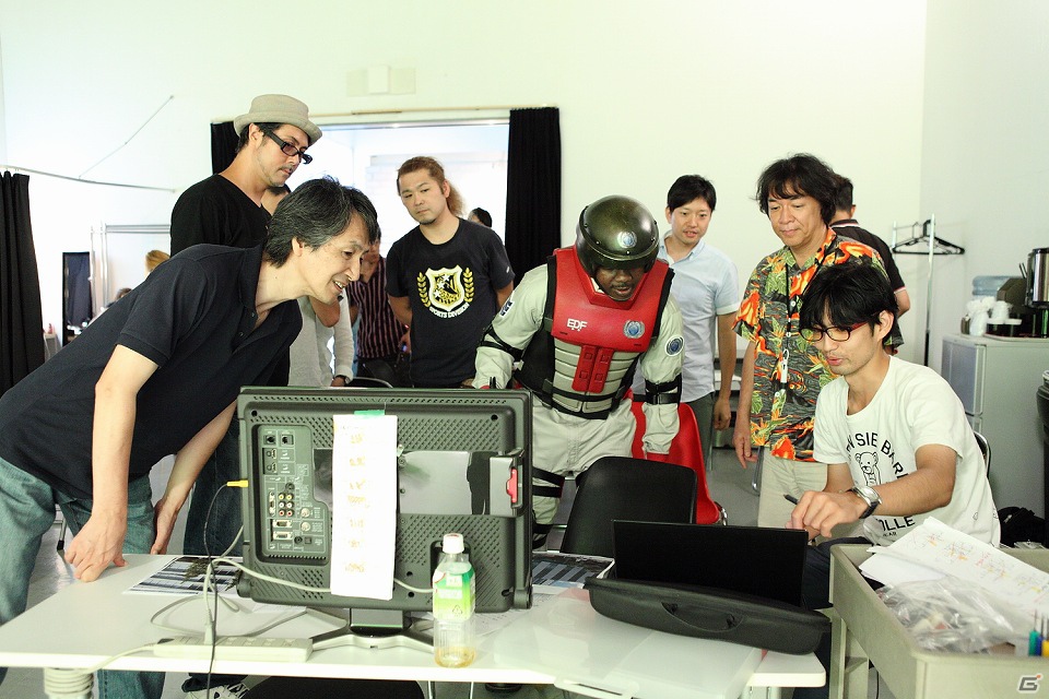 吉木りささんがペイルウイングの姿で登場―デビュー作から地球を守ってきた河崎実監督も登壇した「地球防衛軍3 ポータブル THE COMMERCIAL」完成披露会レポートの画像14