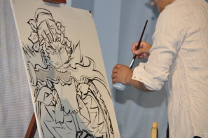 【TGS 2012】島本和彦先生が汗だくで描く力強い「張飛」にどんどん命が吹き込まれるッ！サービスでコンパニオンも直筆イラストに！？の画像11