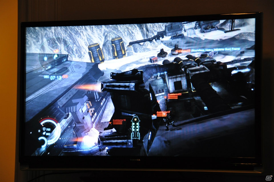 世界は拡がり続ける「EVE Online」＆CBTは今冬予定、PS Vitaでは一部の要素が遊べるPS3「DUST 514」プレゼン＆インタビューレポートの画像28