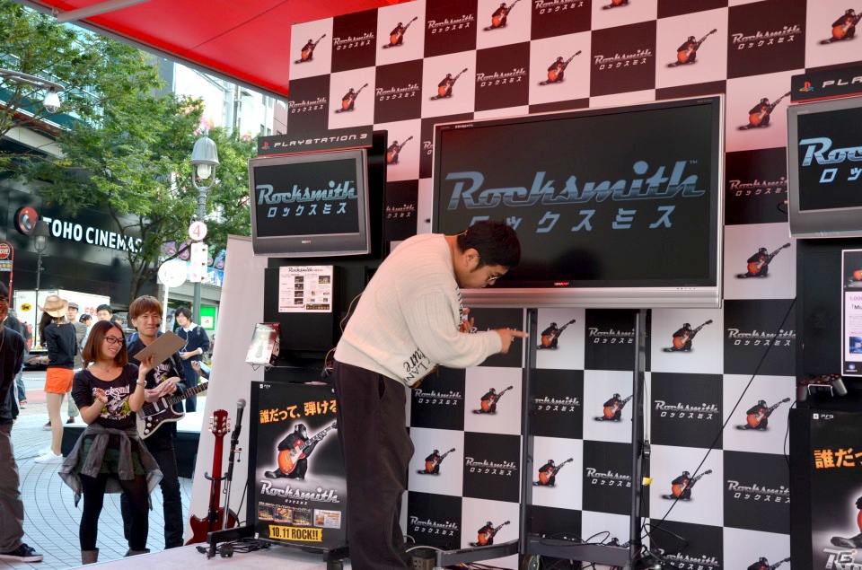 お笑いコンビ・ダイノジによるハイテンション・エアギターも炸裂！PS3/Xbox 360「ロックスミス」体験会イベントをレポートの画像19