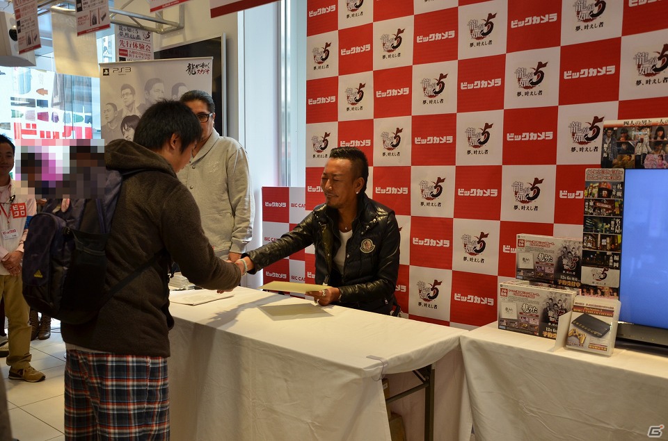 今までで最も密度の濃い作品になった―PS3「龍が如く5 夢、叶えし者」店頭体験会＆名越稔洋氏サイン会レポートの画像13