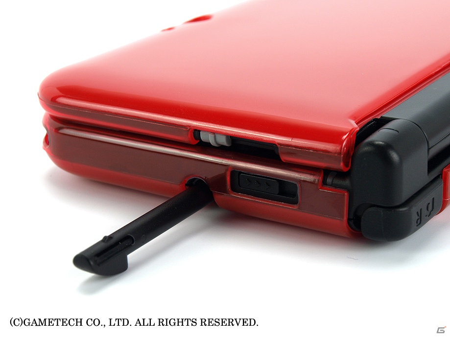 3DS LL本体外側をしっかり守るTPU素材プロテクトカバー「ソフトクリスタルシェル3DLL（全3色）」が10月31日に発売の画像13
