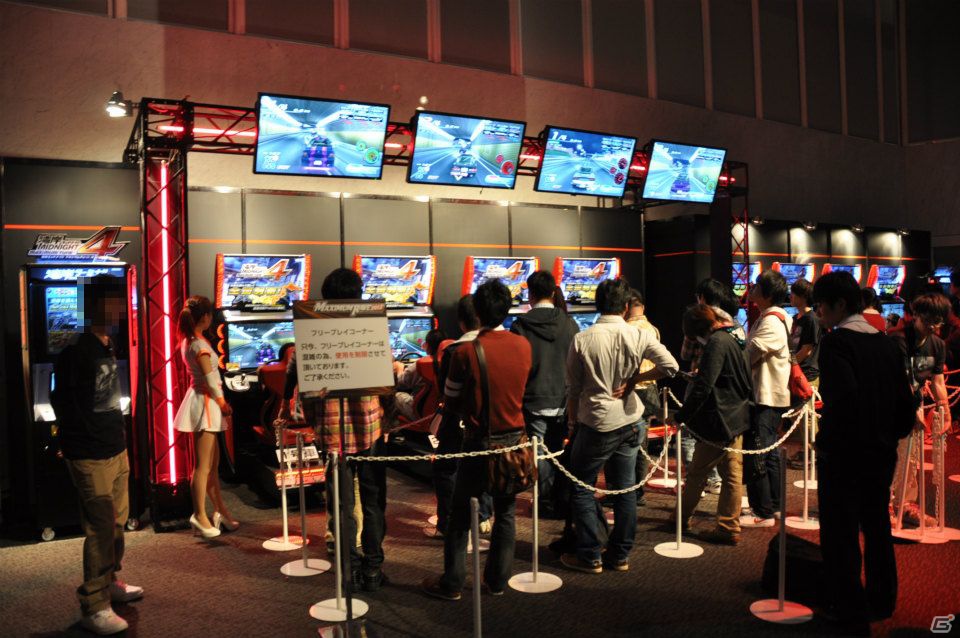 「悪魔のZ」実車展示や開発資料も！AC「湾岸ミッドナイト マキシマムチューン 4」「日本最速王座決定戦2012」＆「MAXIMUM RAVE 2012」イベントレポの画像48