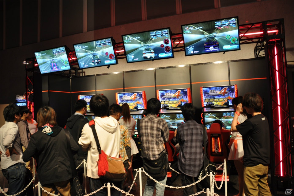 「悪魔のZ」実車展示や開発資料も！AC「湾岸ミッドナイト マキシマムチューン 4」「日本最速王座決定戦2012」＆「MAXIMUM RAVE 2012」イベントレポの画像49