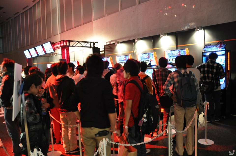 「悪魔のZ」実車展示や開発資料も！AC「湾岸ミッドナイト マキシマムチューン 4」「日本最速王座決定戦2012」＆「MAXIMUM RAVE 2012」イベントレポの画像5