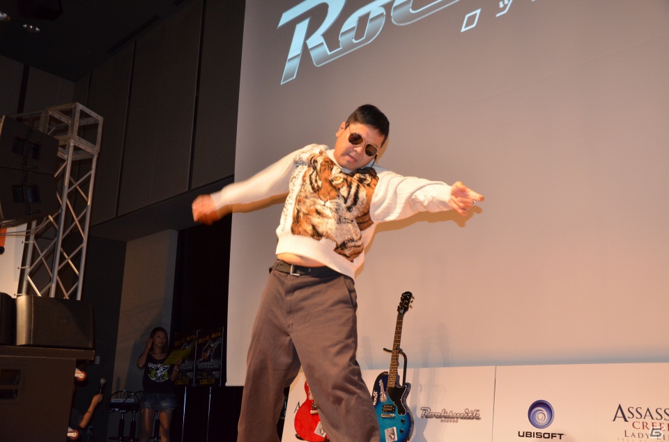 「UBIDAY 2012」浪川大輔さん＆甲斐田裕子さんの公開アフレコが行われた「アサシン クリード」＆お笑いコンビ・ダイノジ出演「ロックスミス」ステージレポートの画像27