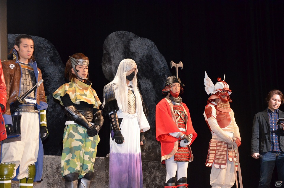 舞台「戦国BASARA3 -瀬戸内響嵐-」の出演者がズラリと登場！宝塚歌劇によるミュージカル化も発表された「『戦国BASARA』プロジェクト発表会」レポートの画像5