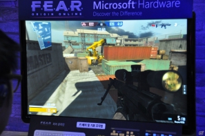 【G-STAR 2012】ホラーオンラインFPS「F.E.A.R.： Origin Online」や多彩なスマートフォンタイトルが出揃ったNowcomブースレポートの画像12