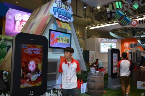 【G-STAR 2012】「TINY FARM」などのスマートフォンアプリがプレイアブル出展！アトラクションも盛り上がりを見せていたCom2uSブースレポートの画像5
