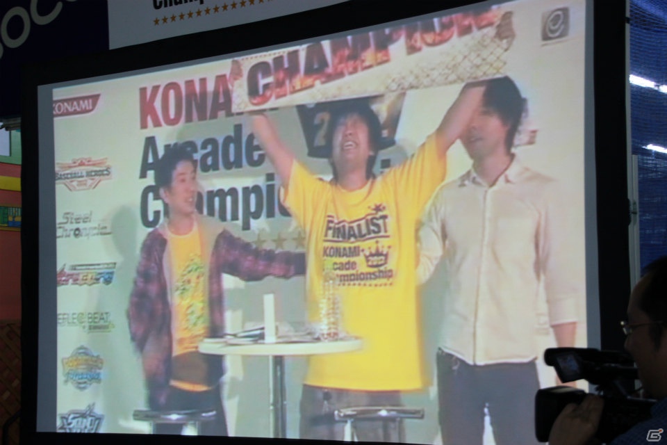【KAC 2012】「SOUND VOLTEX BOOTH」「REFLEC BEAT limelight」「beatmania IIDX 20 tricoro」決勝ラウンドが開催、最終日もスーパープレイが続出！の画像31
