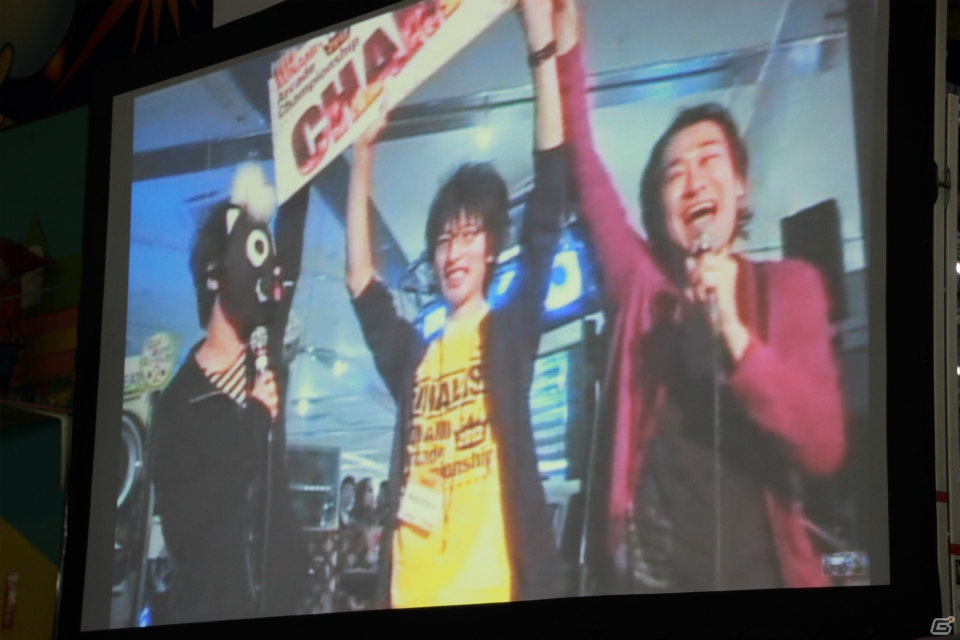 【KAC 2012】「SOUND VOLTEX BOOTH」「REFLEC BEAT limelight」「beatmania IIDX 20 tricoro」決勝ラウンドが開催、最終日もスーパープレイが続出！の画像36