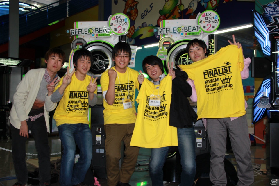 【KAC 2012】「SOUND VOLTEX BOOTH」「REFLEC BEAT limelight」「beatmania IIDX 20 tricoro」決勝ラウンドが開催、最終日もスーパープレイが続出！の画像39