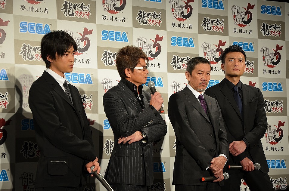 哀川翔さん、奥田瑛二さんら出演俳優陣も駆け付けたPS3「龍が如く5 夢、叶えし者」完成披露記者発表会の模様をお届けの画像11