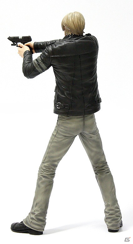 「バイオハザード5」のライターやカプコンフィギュアビルダー「レオン・S・ケネディ」など「バイオハザード」シリーズの最新グッズを紹介の画像8