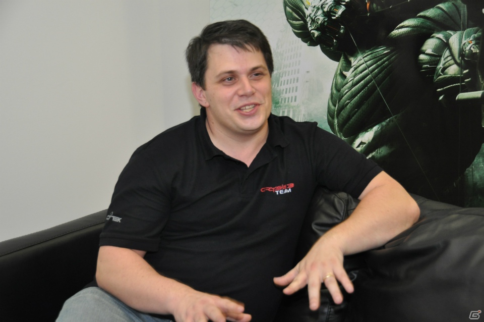 【EA Asia Showcase 2012】復活したプロフェット、サイコと行動を共にする女性「クレア」とは？ハッキングでステージを探索する楽しみも盛り込んだ「Crysis 3」プロデューサーインタビューの画像11