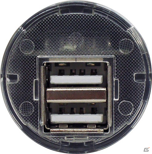 サイバーガジェット、ドライブ中でも手軽に充電できる3DS用カーチャージャー「CYBER・USB 2ポートカーチャージャー」12月21日に発売の画像2