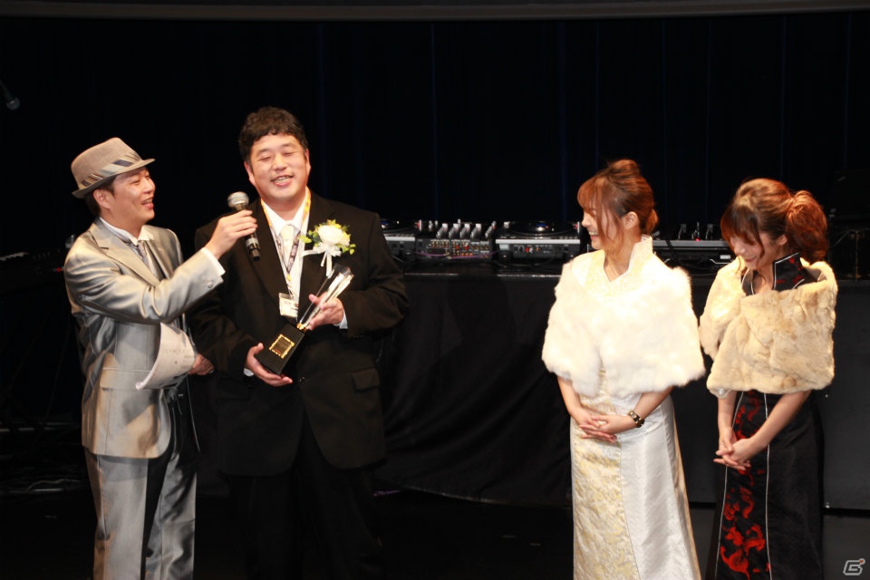 ダンサーSAMさんや五輪銀メダリストの田中佑典選手も登場した「KONAMI Arcade Championship 2012 グランドフィナーレ ～受賞祝賀会～」レポートの画像12